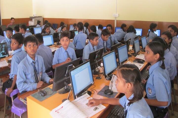 Mahatma J F Public School-Computer Lab