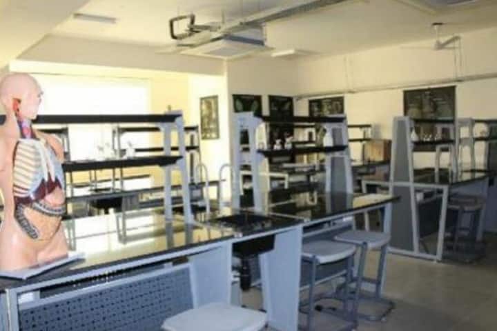 Manav Rachna International School-Biology lab