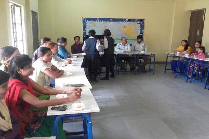 Takshila School-Quiz Competition
