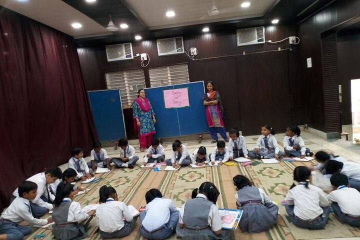 Mirzapur Lions Public School-Drawing Competition