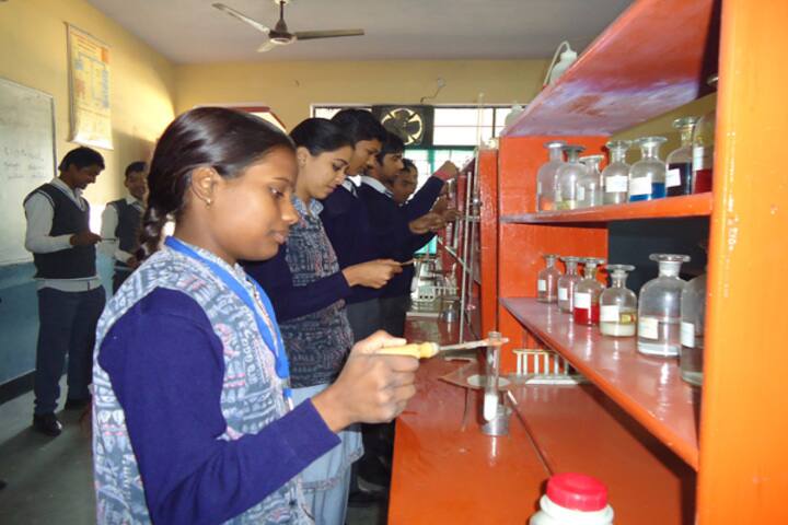 Modern Public School-Chemistry lab