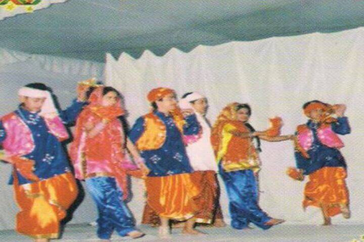 Modern Public School-Dance