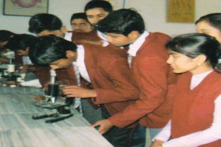Modern Public School-Physics Lab