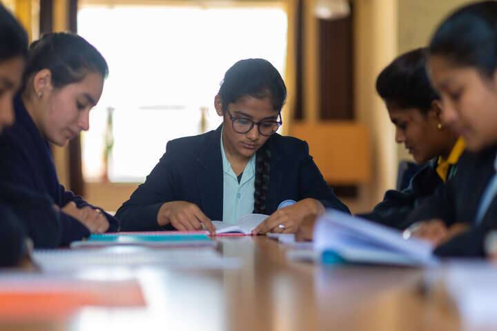 Mount Litera Zee School-Library