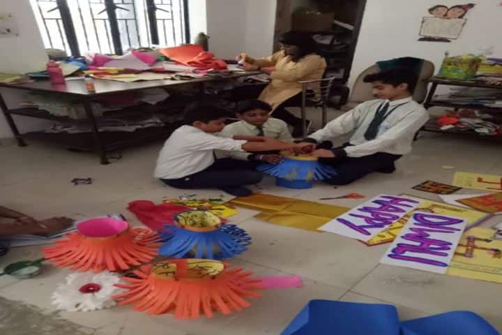 Mount Litera Zee School-Art