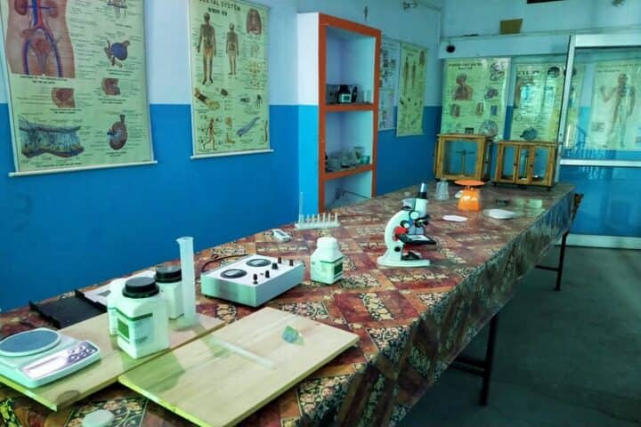 Mytech Convent School-Physics Lab