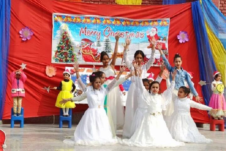 N S Public School-Dance