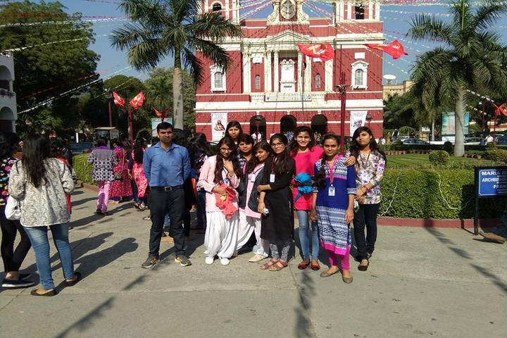 Narayan Savitri Public School-Excursion