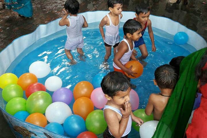 New Blooms Public School-Kids Play Time