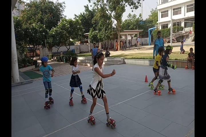 New Era School-Skating Activity