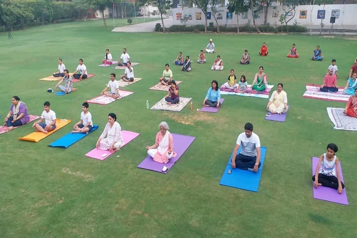New Era School-Yoga Day