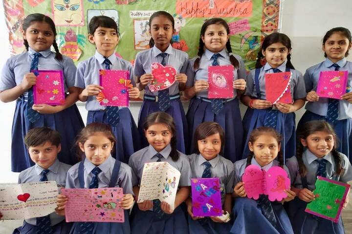 New Horizon School-Art