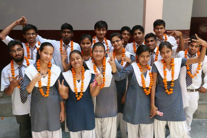 New Public College-Students