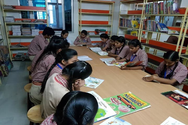 Veen Vidya Niketan-Library