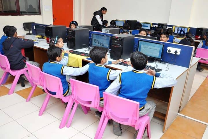 Northern India Public School-Computer Lab