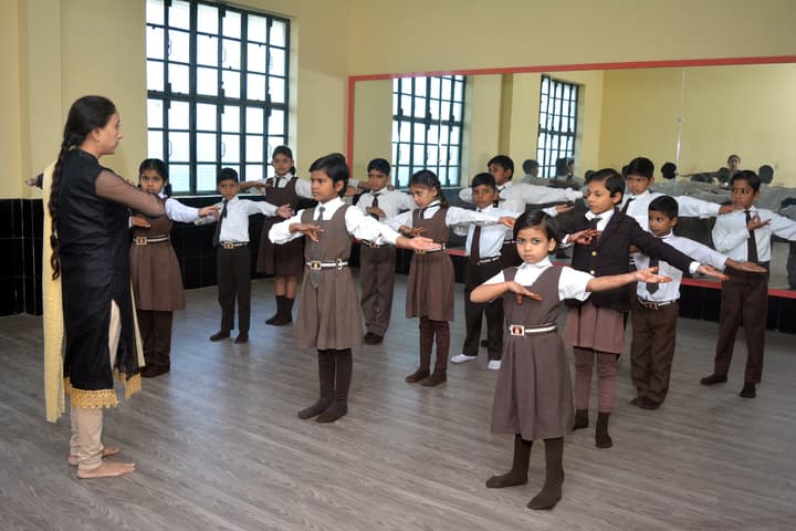 Om Prakash Ganapati Memorial School - Dance Room