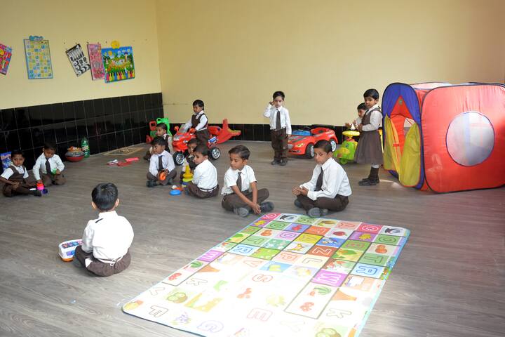Om Prakash Ganapati Memorial School - Kindergarten