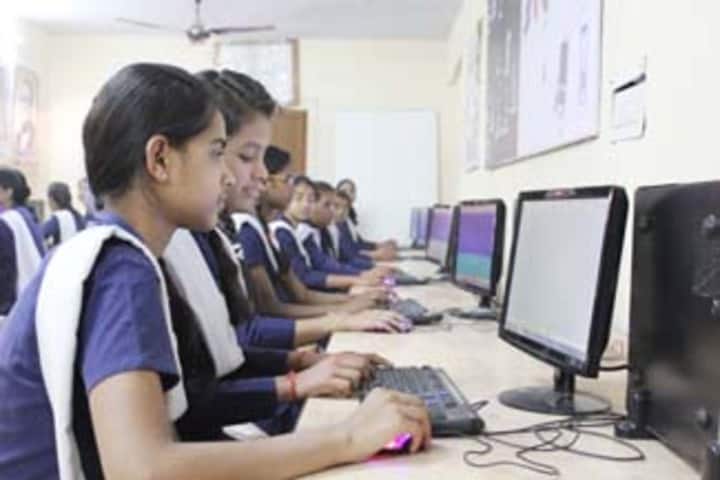 Oxford Model Senior Secondary School-Computer Lab