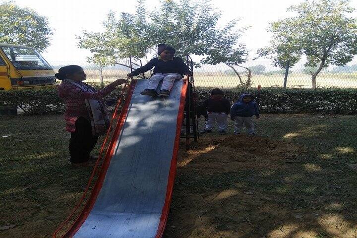 Pandit Ram Kinkar Upadhyay Vidyapith-Games