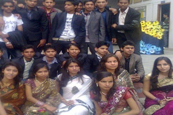 Police Modern School-Students