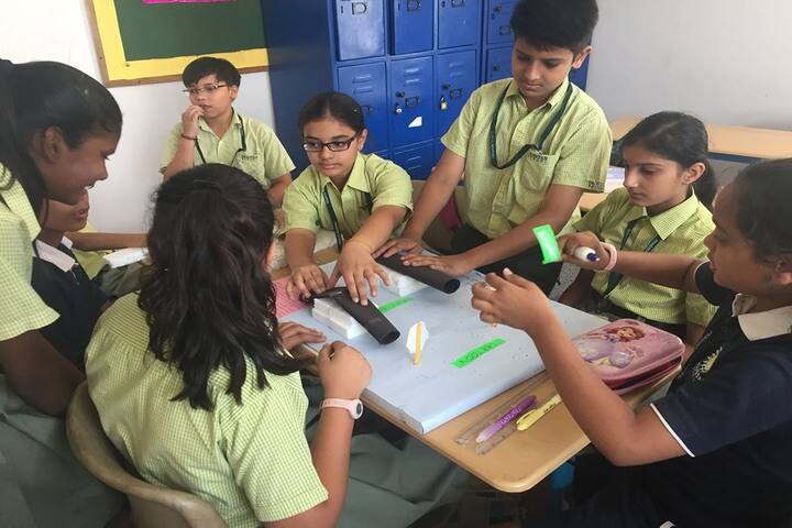 Pragyan School-Art