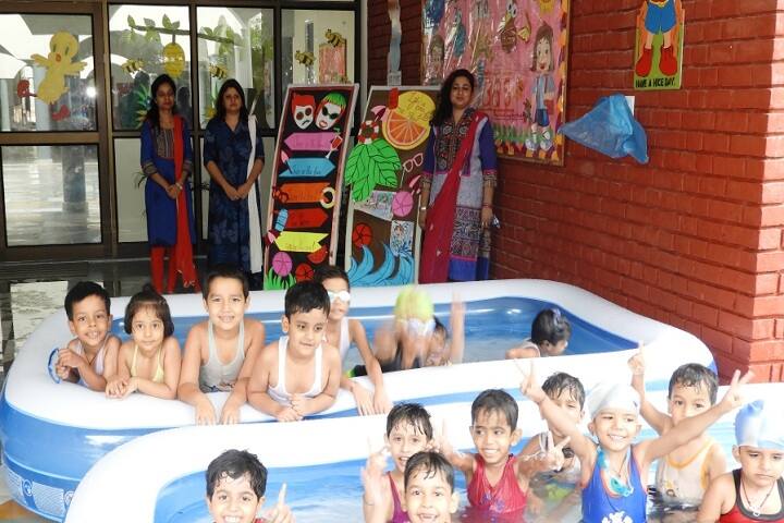 Pt. Deen Dayal Upadhyaya Sanatan Dharma Vidyalaya-Splash Pool