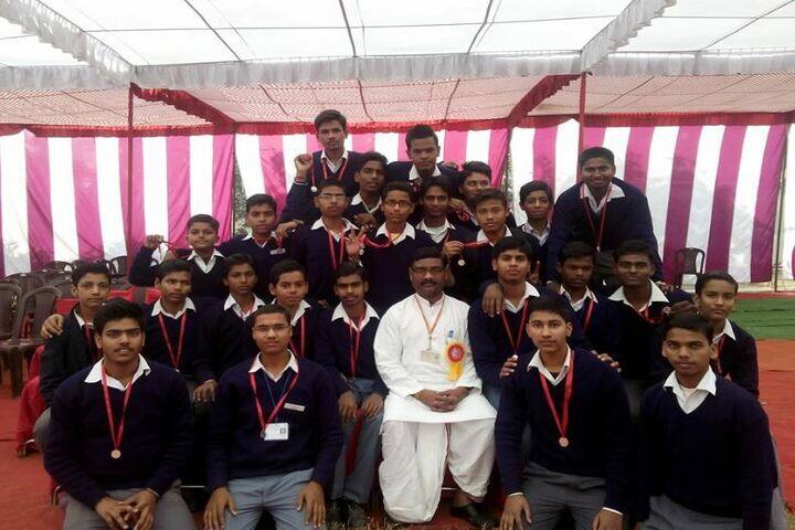 Pt Deendayal Upadhyay Saraswati Vidya Mandir Inter College-Students