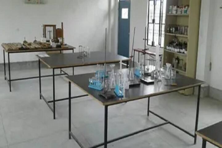 R D Memorial Public School-Lab