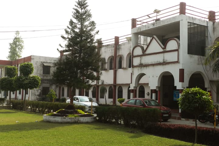 R K Education Centre-Campus