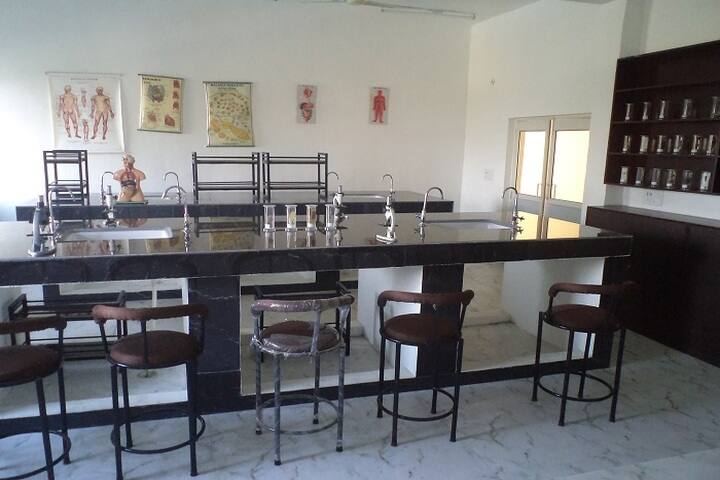 R N International School-Biology Lab