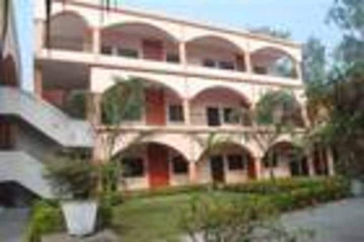 R R Morarka Pub School-building1