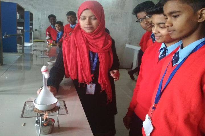 R S Excel English Academy-Lab