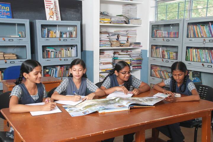 Raheemia Public Junior High School-Library