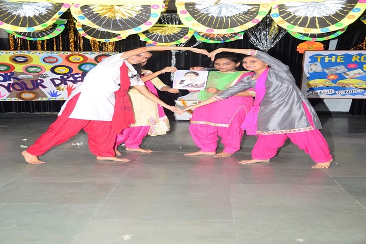 Ajit Karam Singh International Public School-Dance
