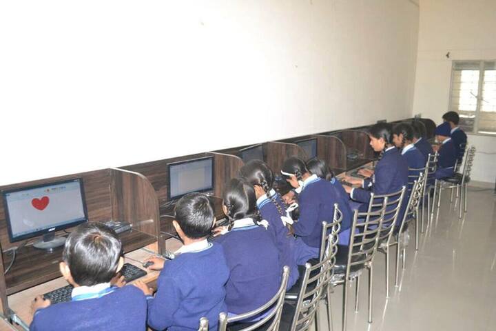 Ranbir International School-Computer Lab