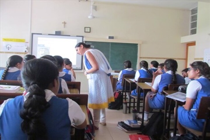 Carmel Convent School-Classroom