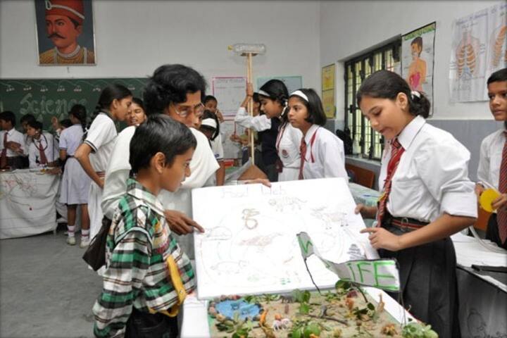 Rani LaxmiBai Memorial School-Exhibition
