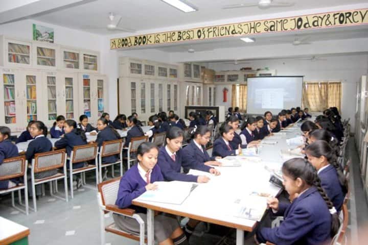 Rani LaxmiBai Memorial School-Library