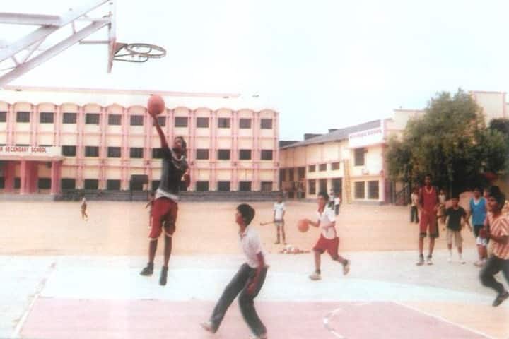 Rani Laxmi Bai Memorial School-Games