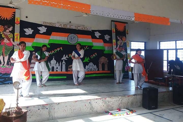 Rashtrakavi Maithili Sharan Gupt Public School-Republic Day