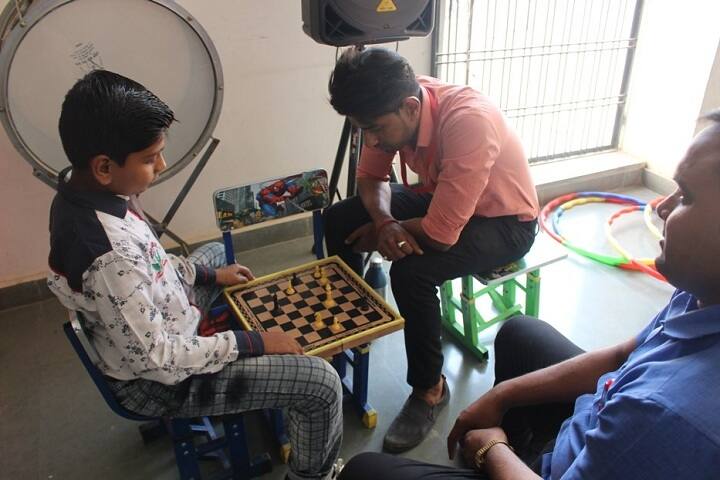 Rediyent Public School-indoor games