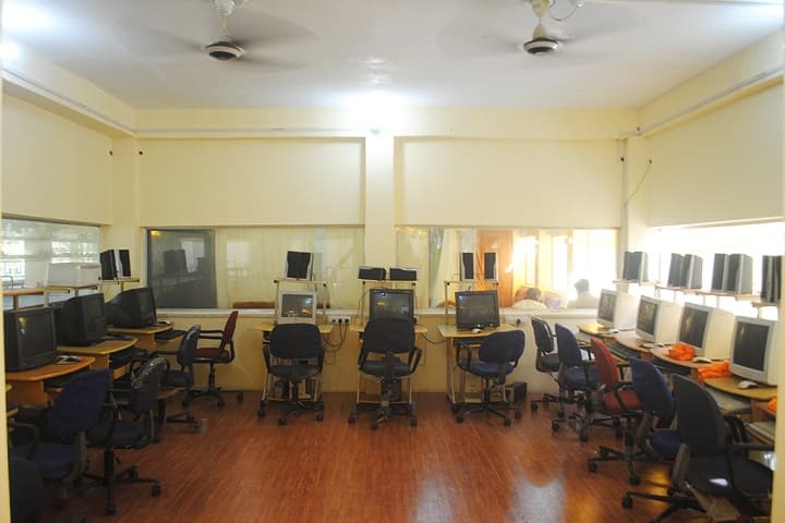 Reliance Academy-computer lab