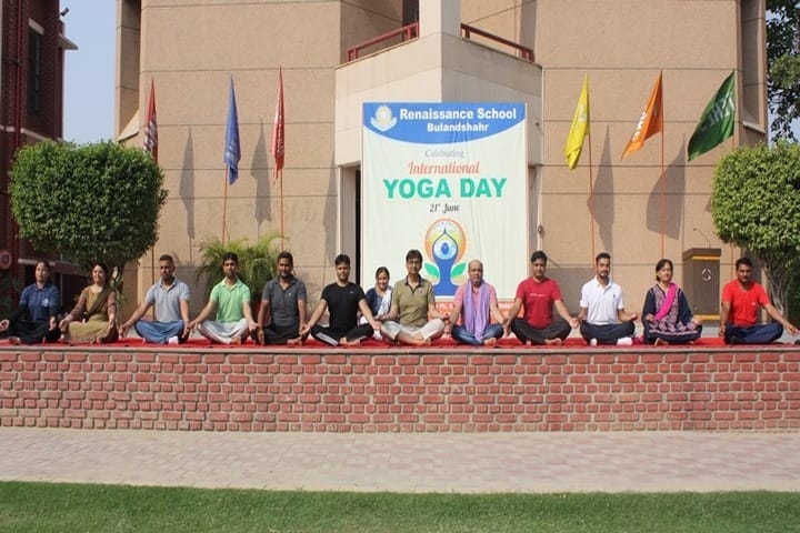Renaissance School-Yoga day