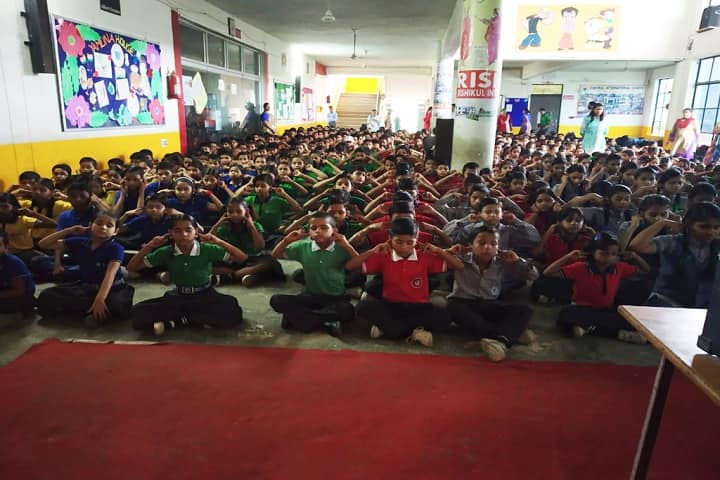 Rishikul International School-yoga
