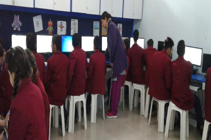 DAV Public School-Computer Lab