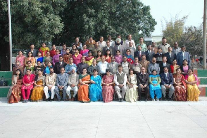 DAV Senior Secondary School-Staff
