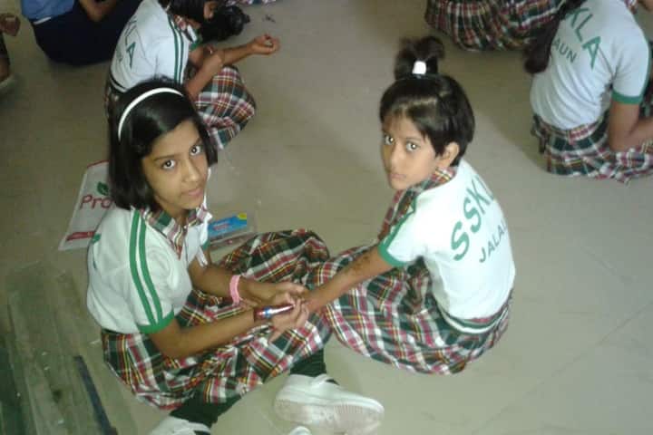 S S Kanhaiya Lal Aggarwal Memorial Bal Vidya Mandir-Mehandi Competition