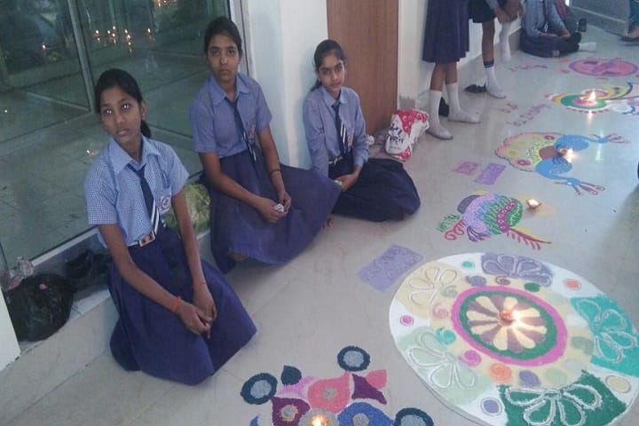 S S Kanhaiya Lal Aggarwal Memorial Bal Vidya Mandir-Rangoli Competition