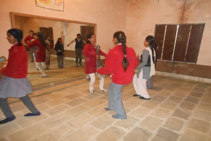 SDS Convent School-Dance class