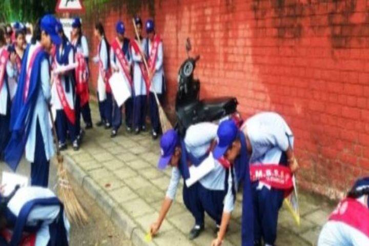 Government Girls Senior Secondary School-Cleaning Camp